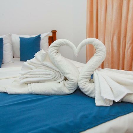 Hotel Sun Blue Uppuveli Kültér fotó